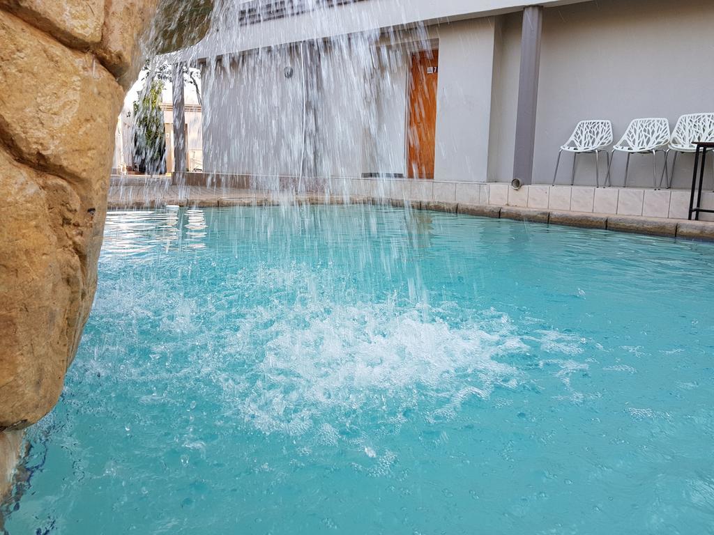 غابورون Batho Pele Lodge المظهر الخارجي الصورة