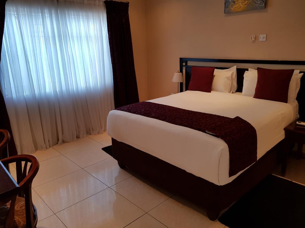 غابورون Batho Pele Lodge المظهر الخارجي الصورة